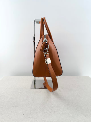 Givenchy small leather antigona bag