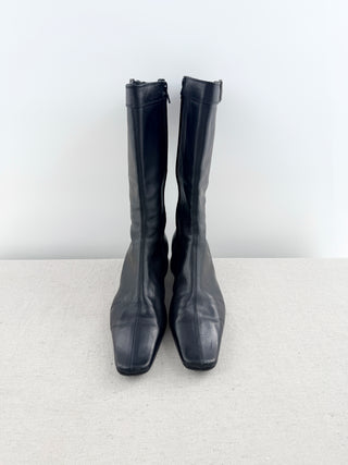 Gucci mid calf leather boots with buckle, black