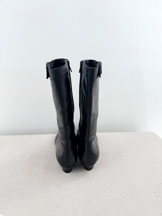 Gucci mid calf leather boots with buckle, black