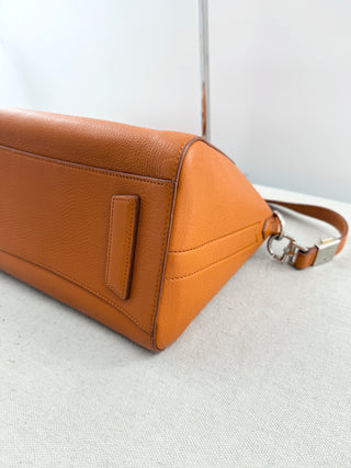 Givenchy small leather antigona bag