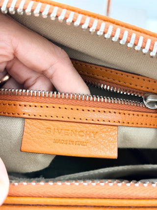 Givenchy small leather antigona bag