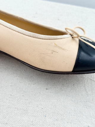 Chanel leather ballet 2 tone flats, 38
