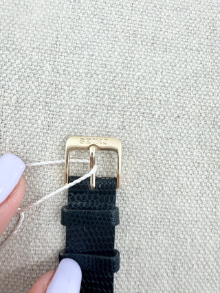 Gucci vintage watch 3000 black dial gold plated roman numeral bezel