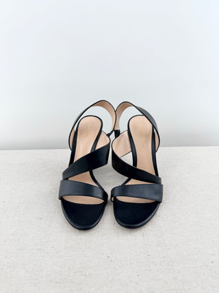 Gianvito Rossi Black heels with crisscross straps, 38