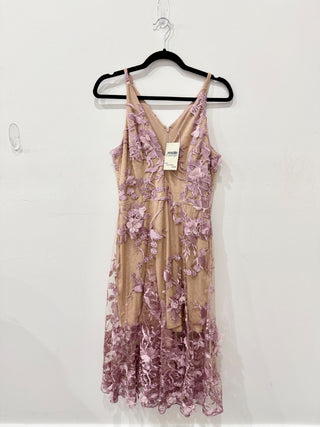 Dress the population Brown Sleeveless Dress w/pink flowers sewn on, Medium