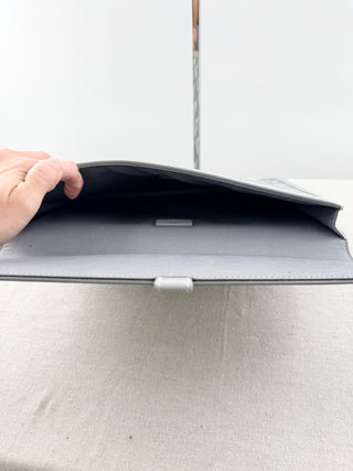 Dior hit the road A4 pouch