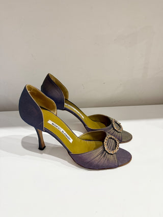 Manolo Blahnik Sedaraby Crystal Embellishments Ombre D'Orsay Pumps Purple EU 39