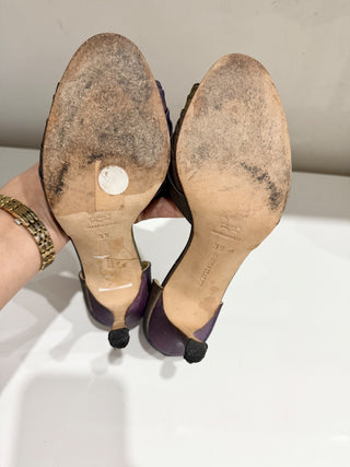 Manolo Blahnik Sedaraby Crystal Embellishments Ombre D'Orsay Pumps Purple EU 39