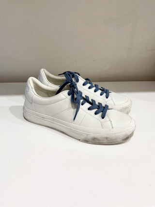 Givenchy low top leather sneakers, 40