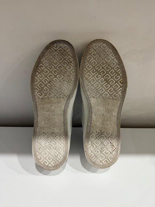 Givenchy low top leather sneakers, 40