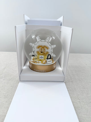Chanel holiday no 5 snow globe