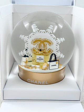 Chanel holiday no 5 snow globe