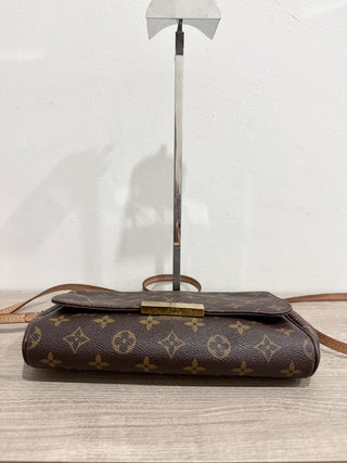 Louis Vuitton monogram favorite mm handbag