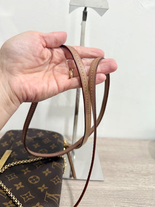Louis Vuitton monogram favorite mm handbag