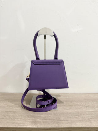 Jacquemus medium chiquito in matte leather, medium