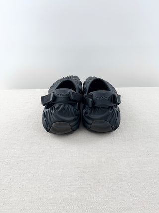 Salehe Bembury x Crocs sasquatch clogs, W 6
