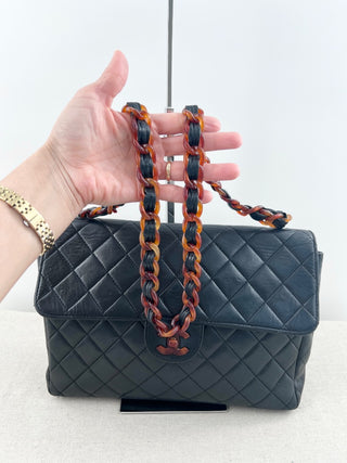 CHANEL vintage jumbo lambskin bag with tortoise shell single flap