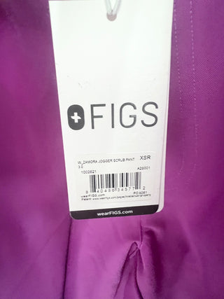 Figs Zamora jogger scrub pant designed with mid-rise elastic waistband, adjustable drawstring, and jogger style tapered leg, XS