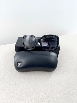Chanel vintage oversized sunglasses with bow detail