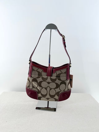 Coach hamptons signature shoulder bag leather and monogram canvas