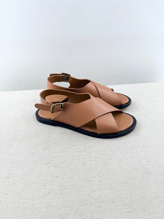 Everlane flat leather sandals, 7