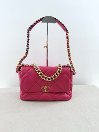 Chanel 19 quilted large bag, large