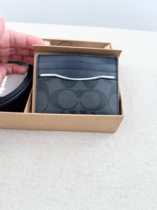 Coach gift set leather belt and card case, 42