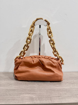 Bottega Veneta chunky chain pouch leather bag
