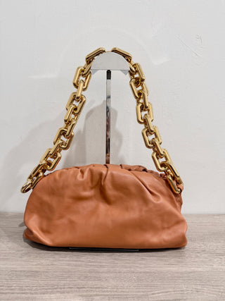 Bottega Veneta chunky chain pouch leather bag