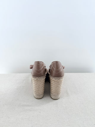 Gucci marmont GG raffia and leather platform sandals, 40