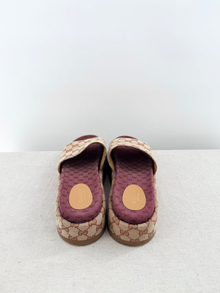 Gucci flat platform GG canvas slides angelina, 40
