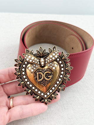 Dolce and Gabbana heart buckle leather belt, 80/ 32