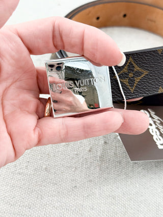 Louis Vuitton monogram belt with silver buckle, 80/32