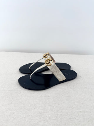 Gucci marmont laminate thong sandals leather, 37