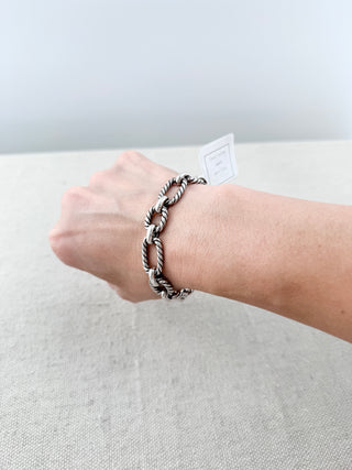 David Yurman madison toggle chain bracelet sterling silver with blue saphire