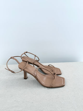 essen elevated essential heels featuring slim, asymmetrical straps, square toe, and slingback strap, 39