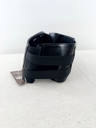 Chanel wide leather vintage reversible belt, M