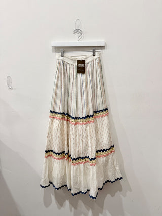 Z&L long skirt with metallic thread and embellishments nts and, M