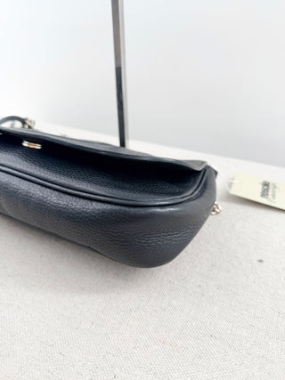 Gucci soho flap leather cross body bag with chain strap