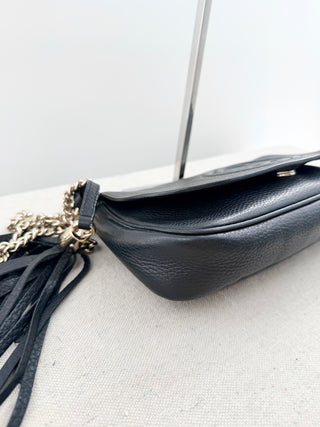 Gucci soho flap leather cross body bag with chain strap