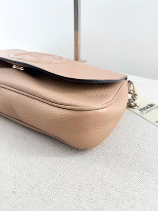 Gucci soho flap leather cross body bag with chain strap