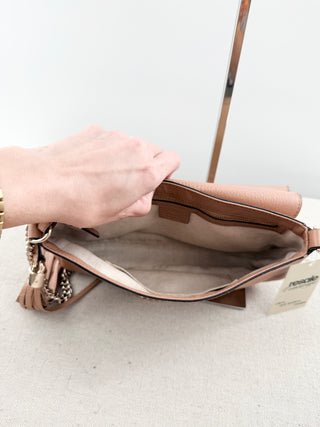 Gucci soho flap leather cross body bag with chain strap