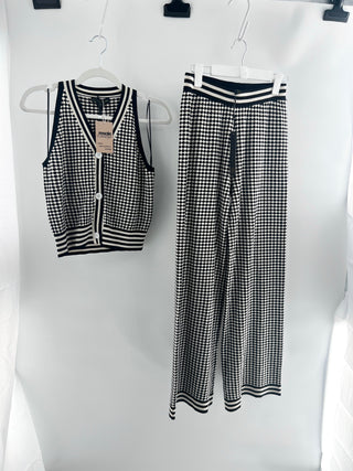 House Of Harlow matching set knit vest and pants, S