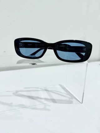 Quay Lens Cat 2 black hexagonal Sunglasses