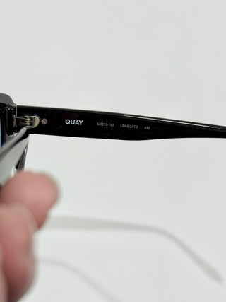 Quay Lens Cat 2 black hexagonal Sunglasses