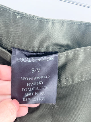 Local European cargo pants, S/M
