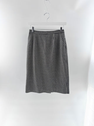 Chanel Midi pencil skirt with micro houndstooth, 40