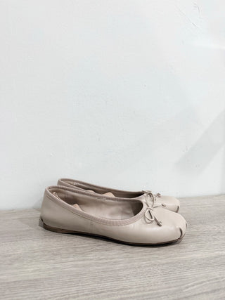 Miu Mu Lea Logo Leather Bow Slip On Ballet Flats Nude Cream Women's Size EU 37