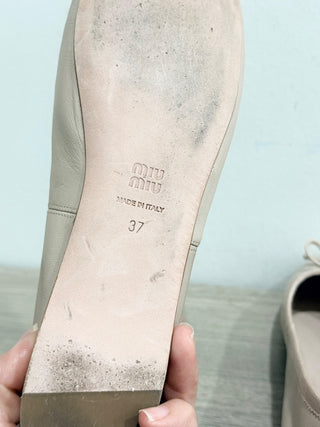 Miu Mu Lea Logo Leather Bow Slip On Ballet Flats Nude Cream Women's Size EU 37