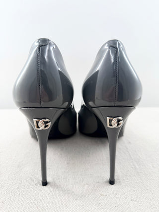 Dolce and Gabbana patent leather logo heel pumps, 41